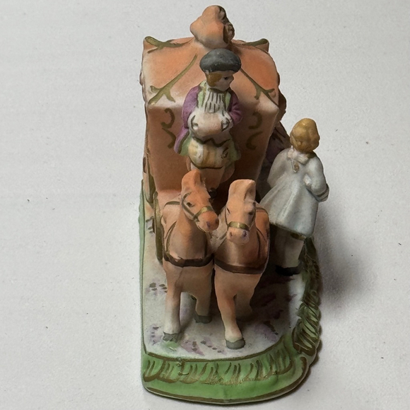 Vintage Fairyland China Horses and Carriage Figurine Made in Occupied Japan - Picture 3 of 7